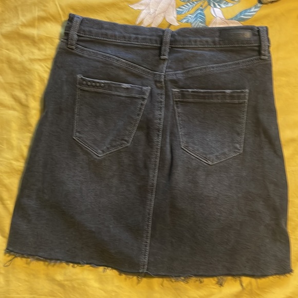 BLANKNYC NWOTWomens 24 black denim a line mini skirt DISTRESSED DENIM UNCUT HYM - Picture 5 of 7